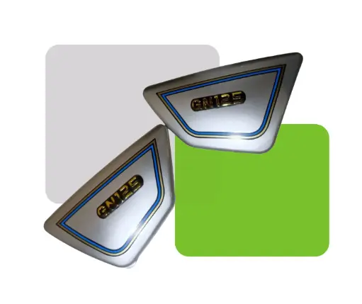 [HV25022] TAPAS LATERALES S-G125 PLATEADO